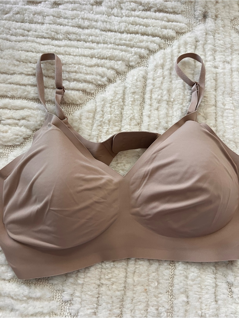 Seamless Nude Wireless Bra - Soft Support for Everyday Wear
